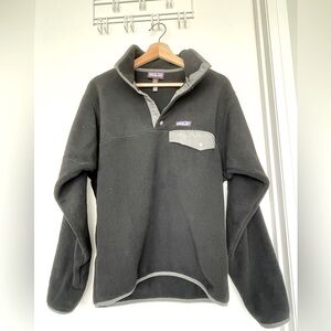 Mens Patagonia Fleece Sweater.
